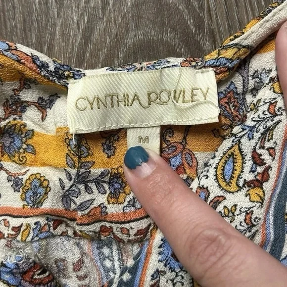 Women’s Cynthia Rowley Floral Blouse Size Medium - Picture 4 of 4